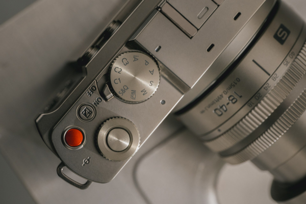 s9-t-9.jpg s9-t-9.jpg