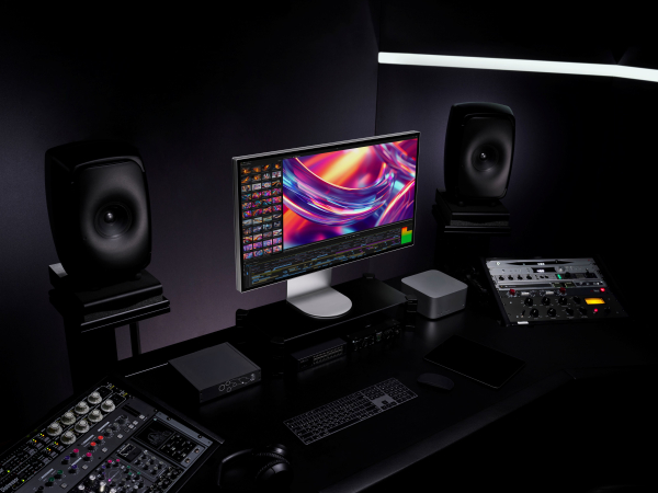 32u990a-ambient-image-6.jpg 32u990a-ambient-image-6.jpg