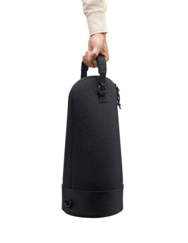 lens-case-handheld-01.jpg