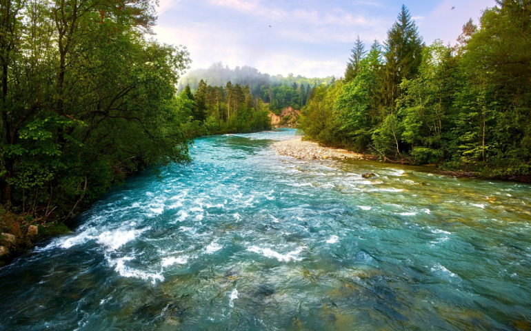 slovinsko-reka-sava-dolinka.jpg