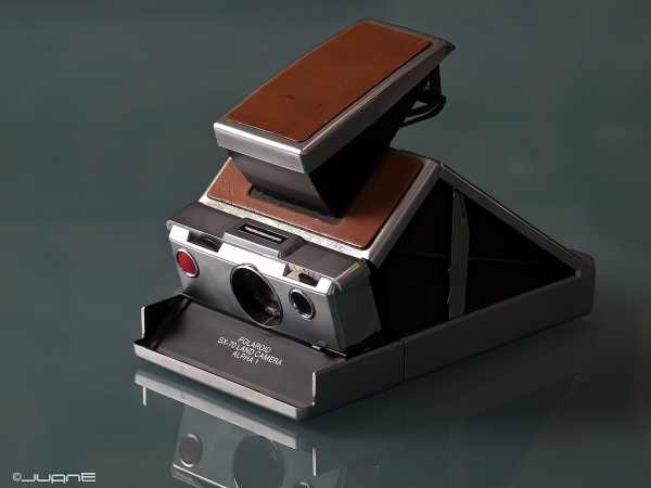 polaroid-sx-70-(5161637276).jpg