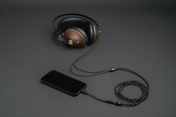 meze-99-classics-2gen-14.jpg