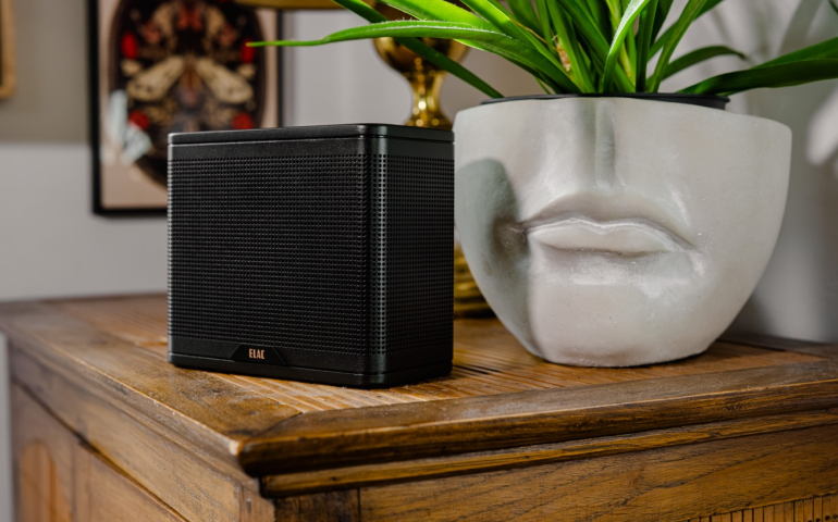 elac---nava100-ambiente-black+white--11-25--3.jpg
