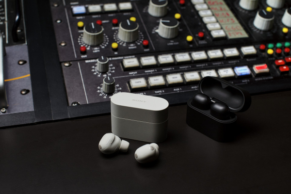 wf-1000xm6-co-creation-batterystudios-earbudswithstudiogear.jpg