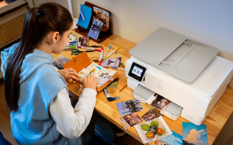 hp-envy-photo-7900-lifestyle-7.jpg