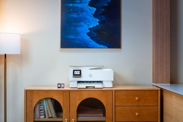 hp-envy-photo-7900-lifestyle-8.jpg