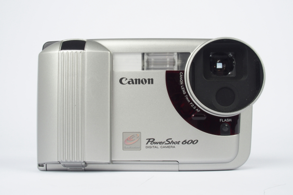 1996-powershot-600-02.jpg