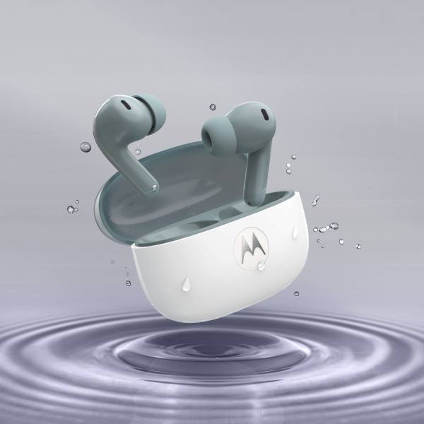 moto-buds-2-gray-mist-durability.jpg