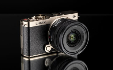 LUMIX S9 Black Titanium Edition