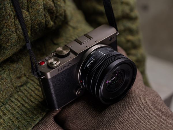 web-lumix-dc-s9ne-nb-lifestyleimage-p1022597.jpg