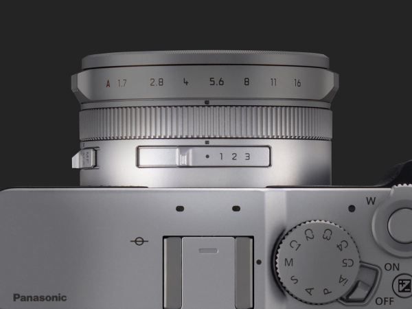 lumix-l10-silver-fn-switch.jpg