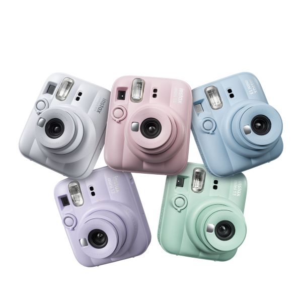 Instantní fotoaparát instax mini 13 - zábava a kreativita ve vaší dlani