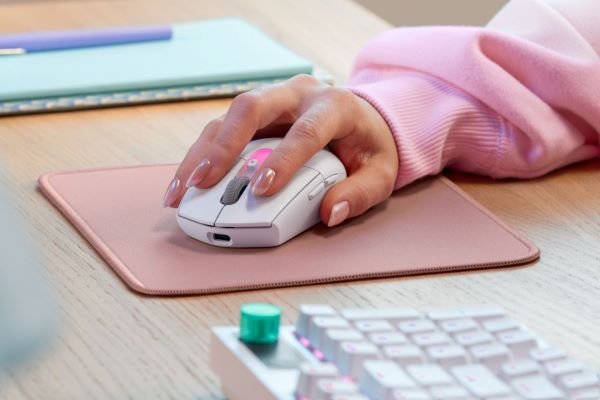 Logitech myš a klávesnice