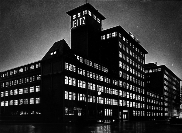leitz+werk+nachts.jpg